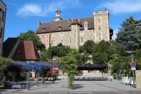 Spacieux T3 Centre Ville Montluçon Екстериор снимка